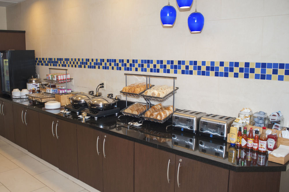 Springhill Suites Chesapeake Greenbrier Εξωτερικό φωτογραφία